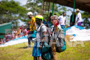 Read more about the article Thousands Enjoy the Paragliding Festival in Ghana