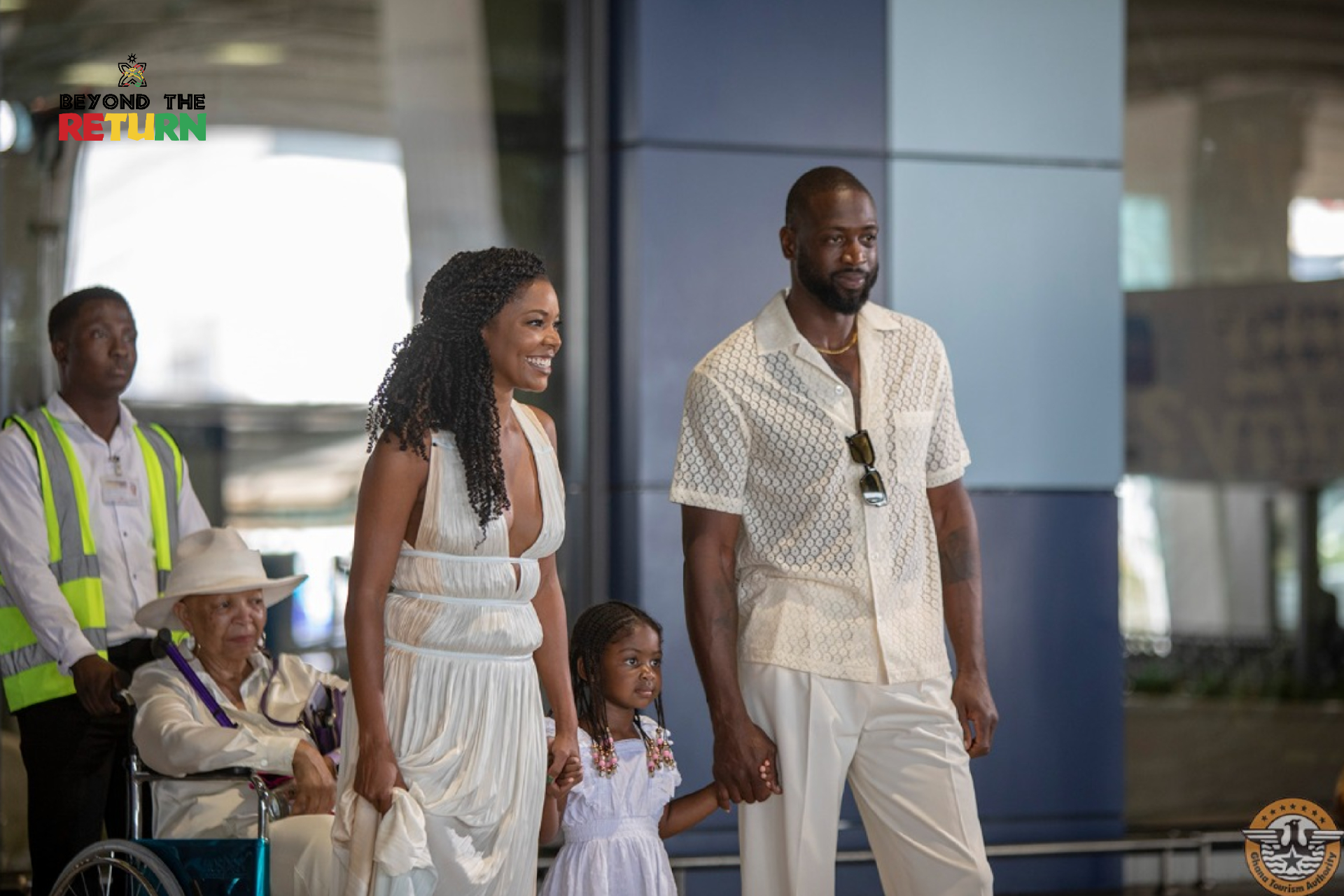 Read more about the article Dwayne Wade and Gabrielle Union Arrive in Ghana