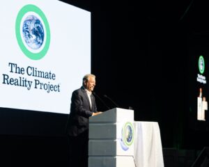 Read more about the article Former US Vice President Al Core Hosts Climate Reality Training in Accra