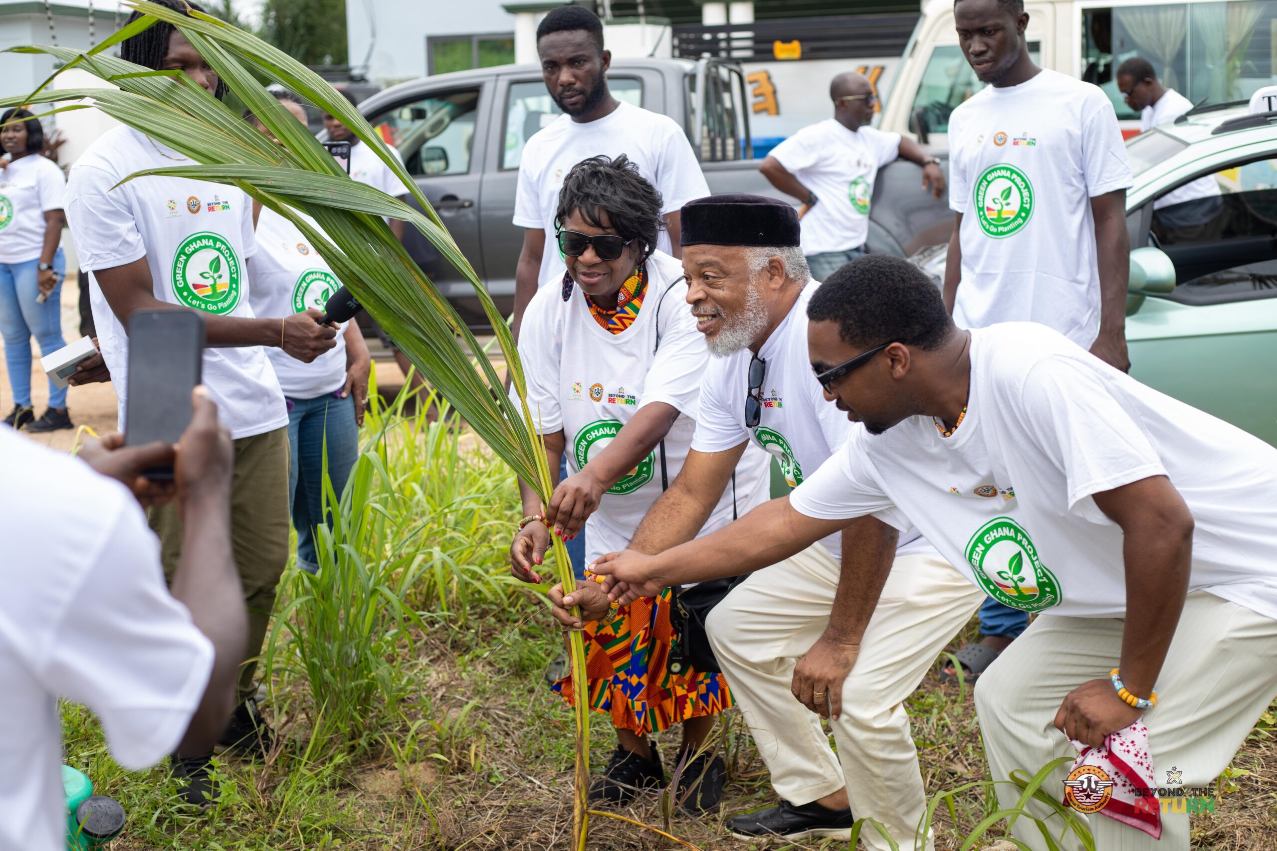 You are currently viewing Celebrating Green Ghana Day Planting Trees with the Diaspora